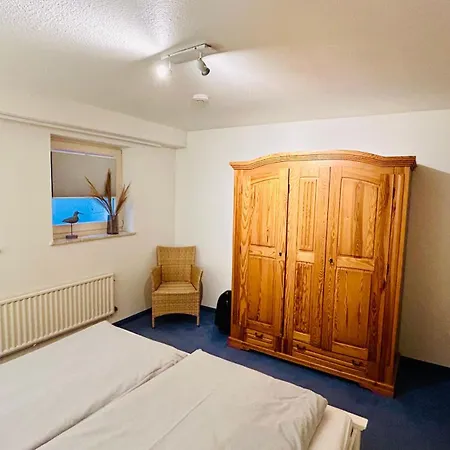 Raantem Hues, Ra 06 Sylt